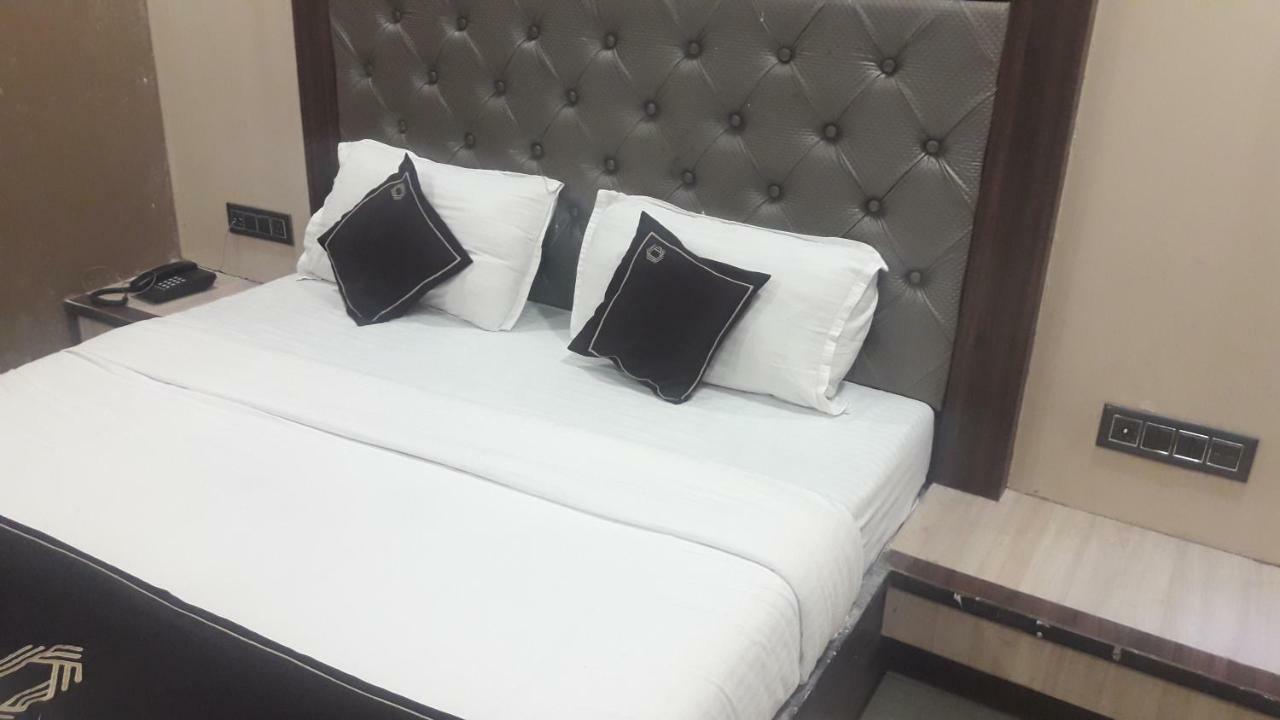 Shine Hospitality Hotel Bombaj Zewnętrze zdjęcie