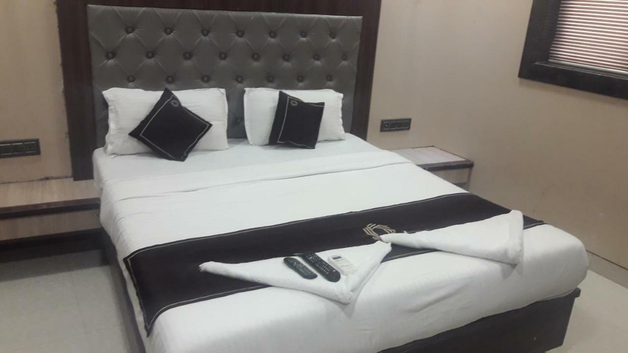 Shine Hospitality Hotel Bombaj Zewnętrze zdjęcie